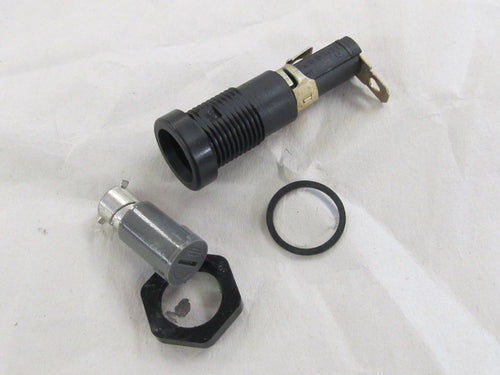 FUSE HOLDER